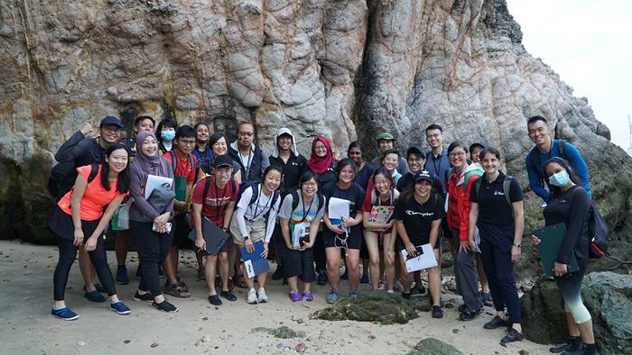 Organising the field trip locally allowed more educators to participate (Source: Cheryl Han/Earth Observatory of Singapore)