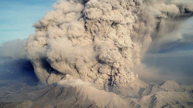 What are the largest eruptions in the world?