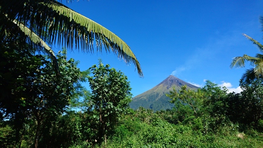 Mount Mayon with a visible gas plume (Source: Charlotte Barrington) Mount Mayon with a visible gas plume (Source: Charlotte Barrington)