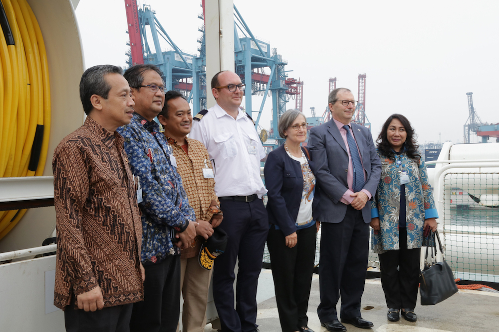 Ambassador Jean-Charles Berthonnet spoke of the importance of science for helping policymakers better prepare their countries to face natural hazards (Source: EOS/ Rachel Siao)