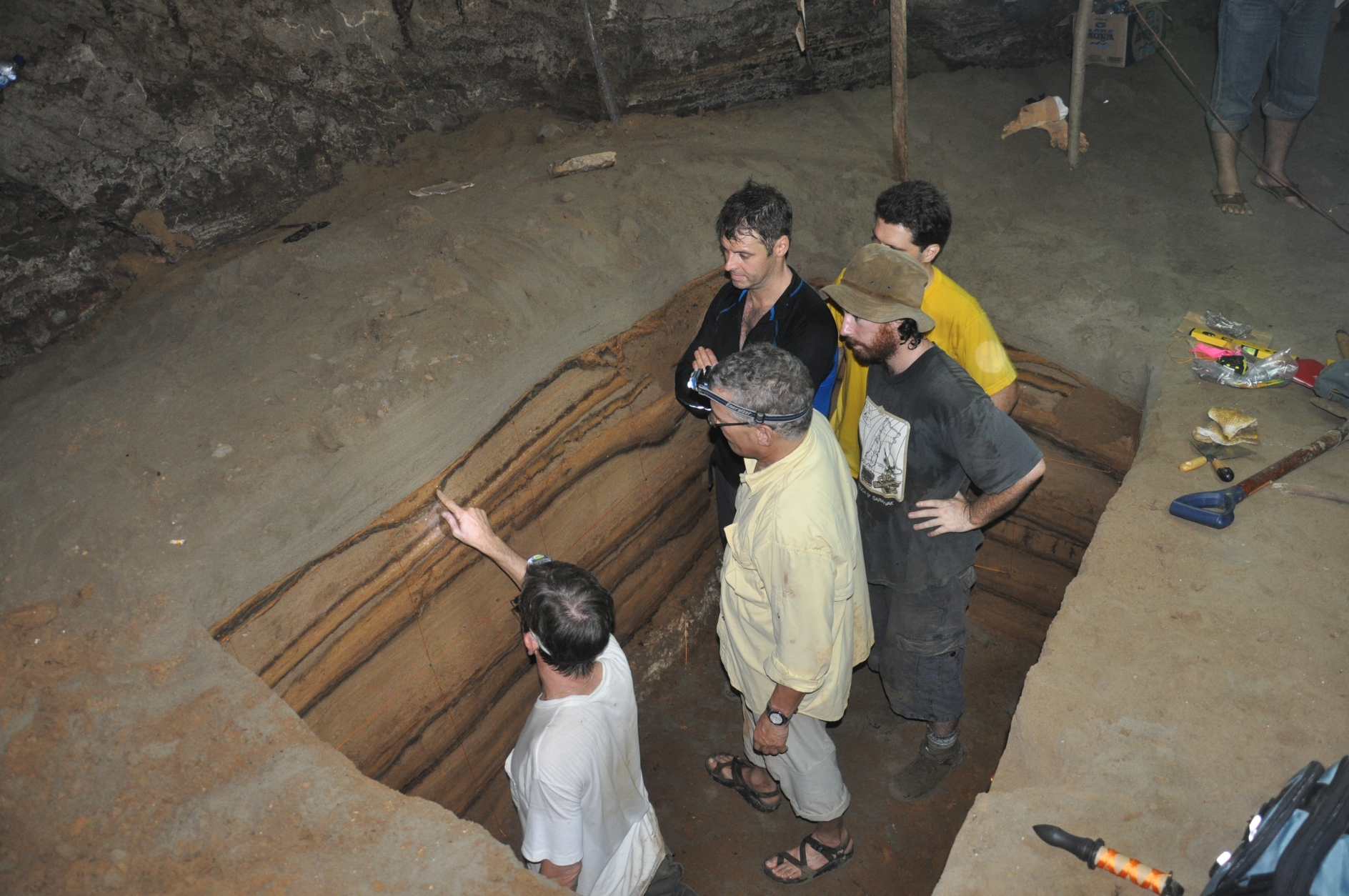 EOS Scientists studying the sequence of tsunami deposits along a trench in a cave, that produced a 7,600-year tsunami record (Source: Patrick Daly/Earth Observatory of Singapore) EOS Scientists studying the sequence of tsunami deposits along a trench in a cave, that produced a 7,600-year tsunami record (Source: Patrick Daly/Earth Observatory of Singapore)
