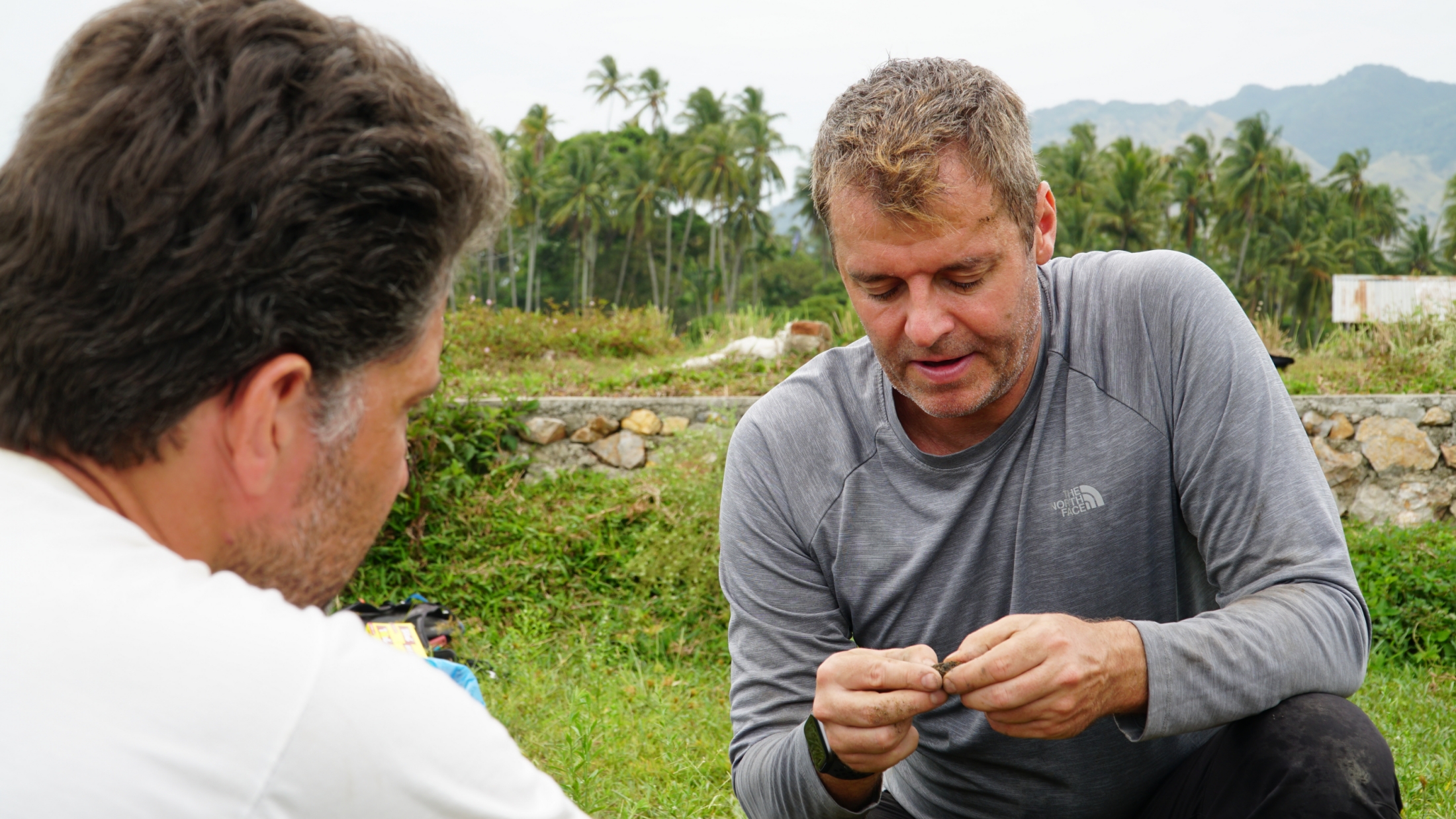 Professor Benjamin Horton with a team of scientists coring in a padi field in Lhoknga, Aceh (Source: Rachel Siao/Earth Observatory of Singapore)