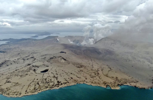 New Cracks and Vents Around Taal Volcano Observed