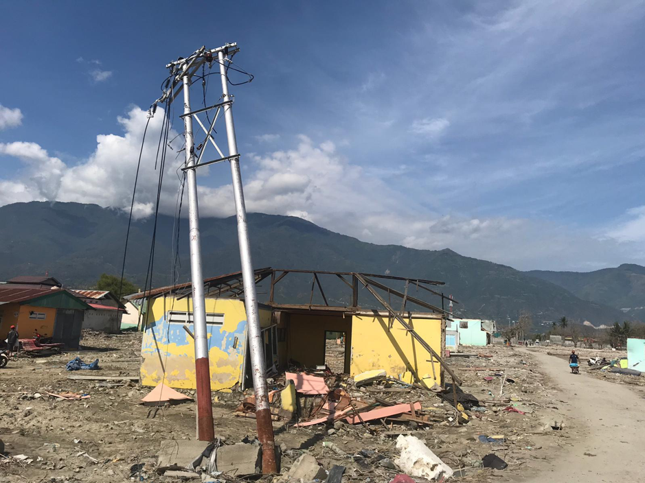 Pictured here is a house in Palu, Indonesia, that was destroyed by the earthquake-tsunami event on 28 September 2018, and a newly bulldozed street (right) (Source: Adam Switzer/ Earth Observatory of Singapore) Pictured here is a house in Palu, Indonesia, that was destroyed by the earthquake-tsunami event on 28 September 2018, and a newly bulldozed street (right) (Source: Adam Switzer/ Earth Observatory of Singapore)