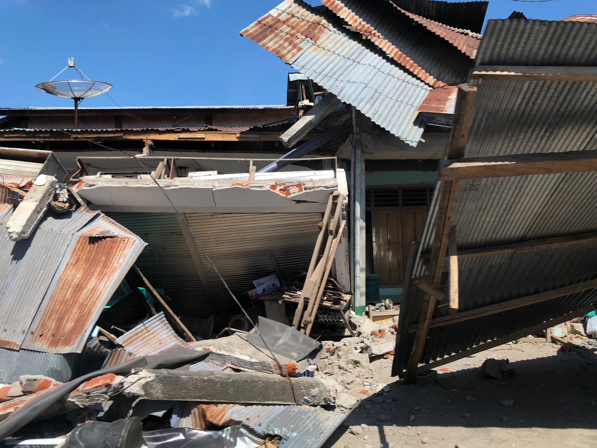 Severely damaged buildings (Source: Lim Puay Yin/Academy of Singapore Teachers) Severely damaged buildings (Source: Lim Puay Yin/Academy of Singapore Teachers)