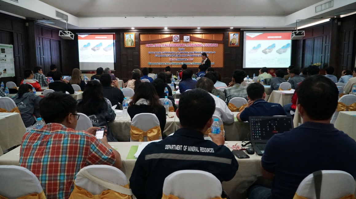 Students attend lectures and discussions about active fault trenching before heading out into the field (Source: Yvonne Soon)