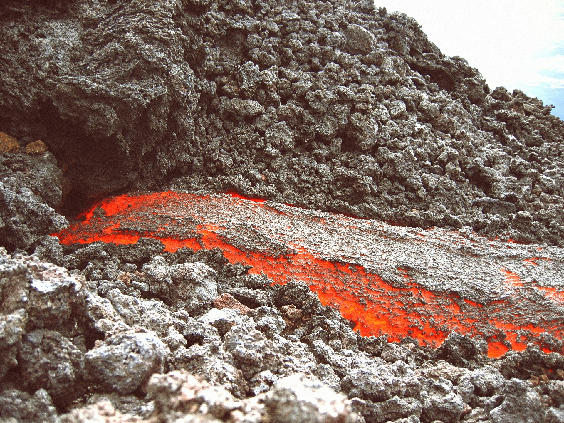 Molten magma from a volcano (Source: Life of Pix/Pixabay) Molten magma from a volcano (Source: Life of Pix/Pixabay)