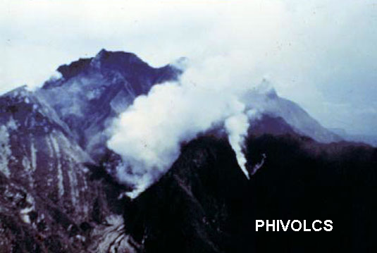 Unrest activity prior to the eruption (Source: PHIVOLCS) Unrest activity prior to the eruption (Source: PHIVOLCS)