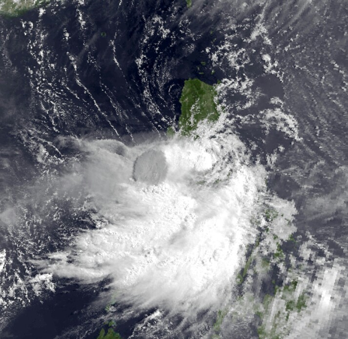 Satellite image showing ash plume from the Mount Pinatubo eruption in 1991 and the wind patterns from Typhoon Yunya (Source: National Oceanic and Atmospheric Administration) Satellite image showing ash plume from the Mount Pinatubo eruption in 1991 and the wind patterns from Typhoon Yunya (Source: National Oceanic and Atmospheric Administration)